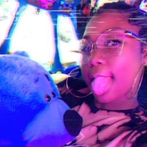 Meet your Posher, Taylor